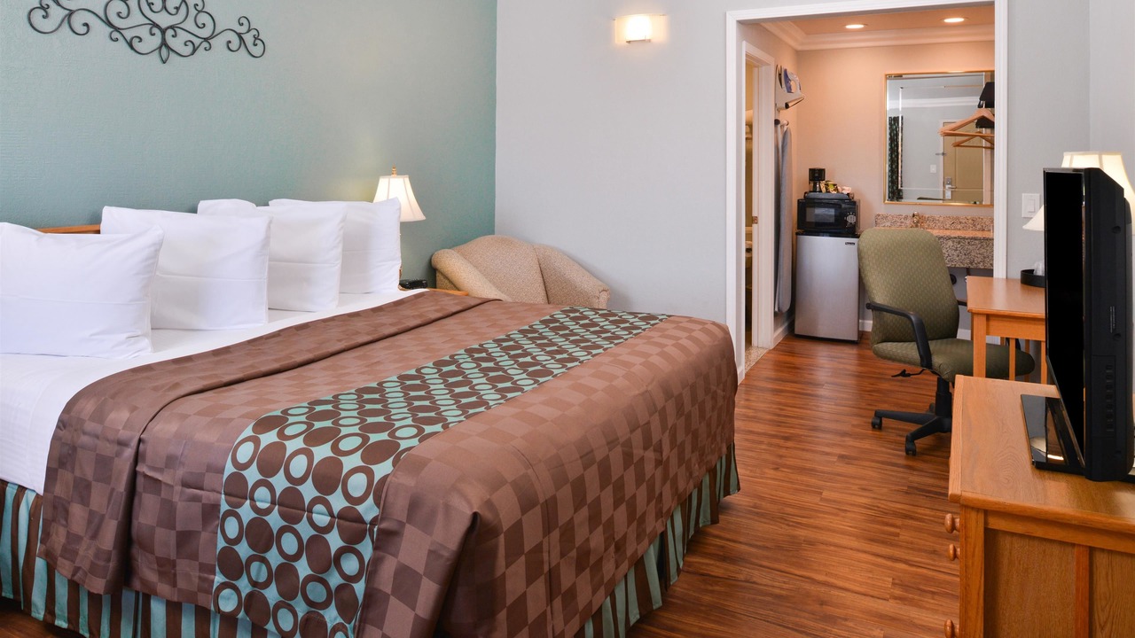 Photo of Bedroom in Los Banos