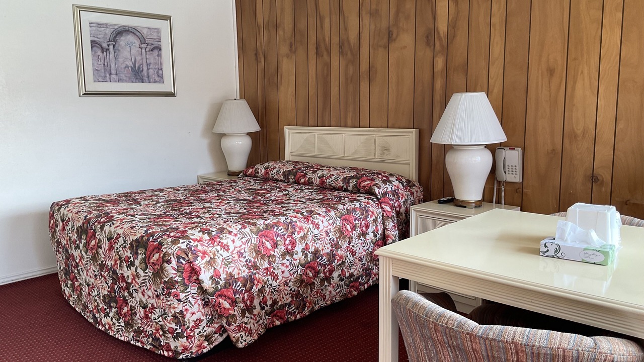 Photo of Bedroom in Crescent City