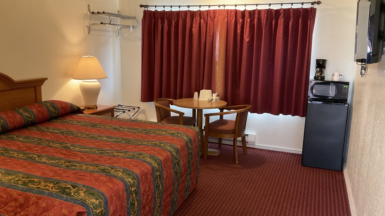 Photo of Bedroom in Crescent City