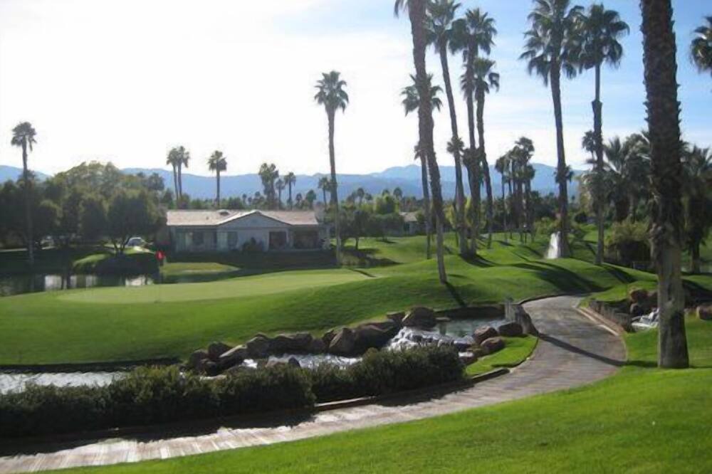 Photo of Patio Balcony in Palm Desert