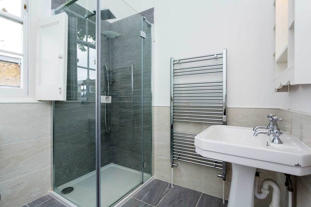 Photo of Bathroom in De Beauvoir