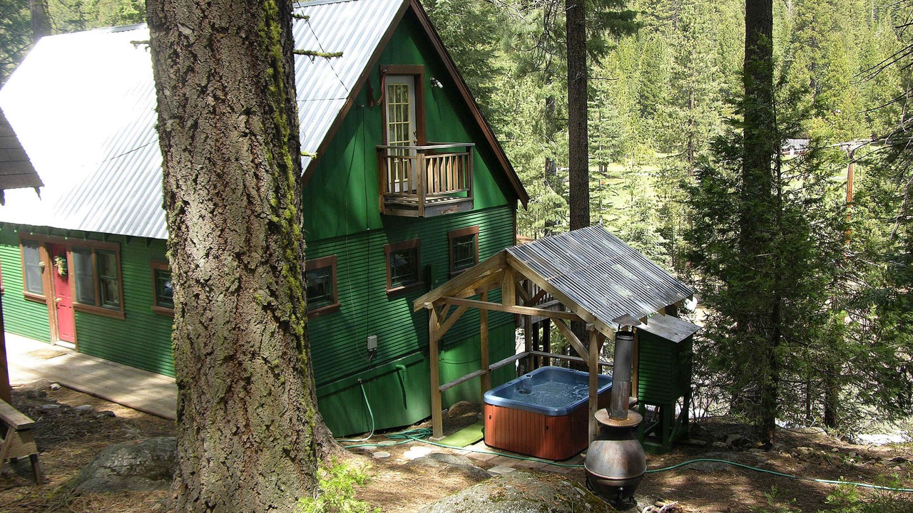 Photo of Outdoor in Strawberry
