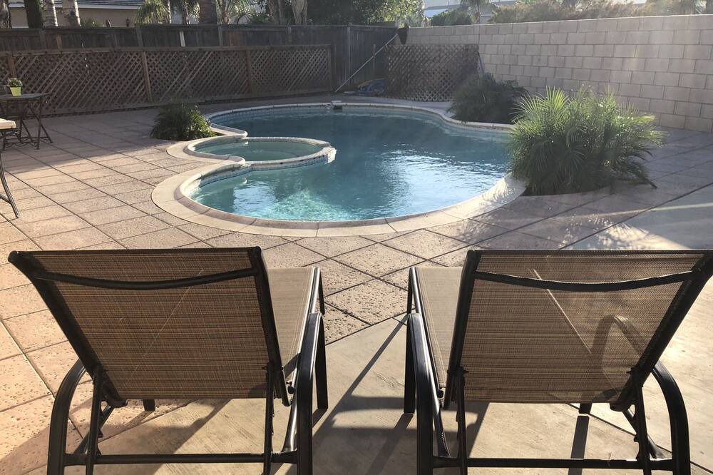 Photo of Outdoor in Southridge Village