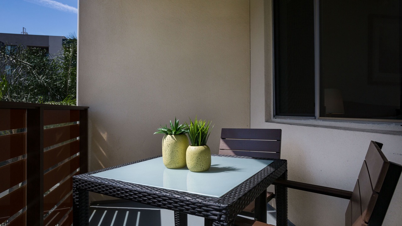 Photo of Patio Balcony in Hollywood Hills West