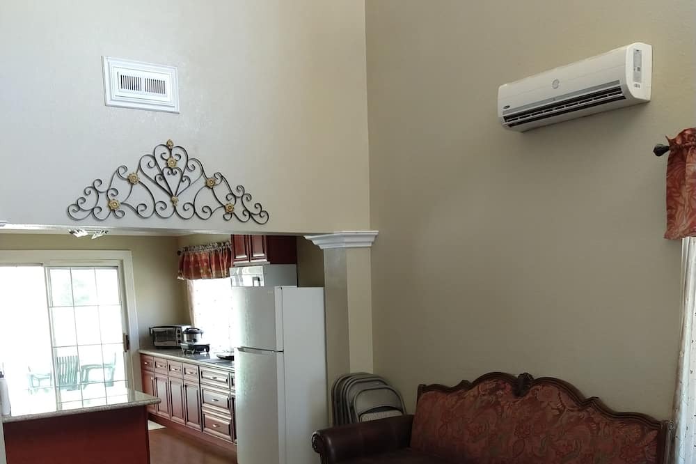 Photo of Livingroom in Chino Hills