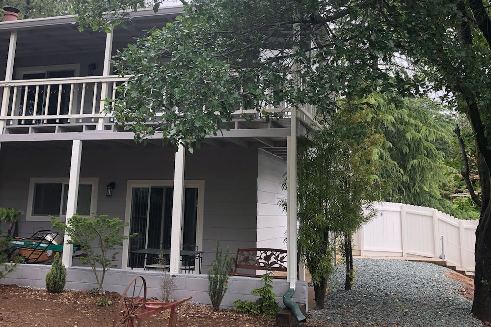 Photo of Outdoor in Pine Grove