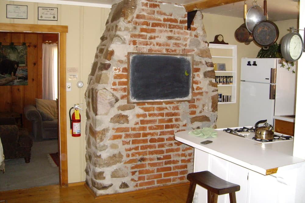 Photo of Kitchen in Big Bear City