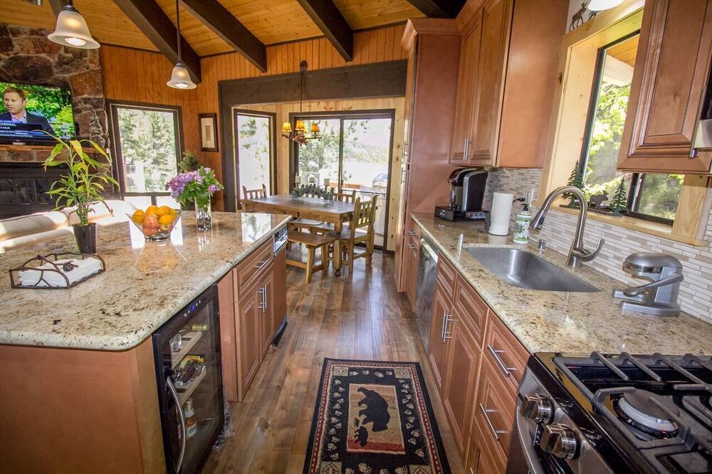 Photo of Kitchen in Boulder Bay