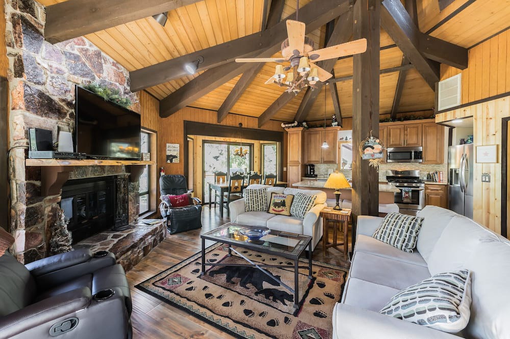 Photo of Livingroom in Boulder Bay