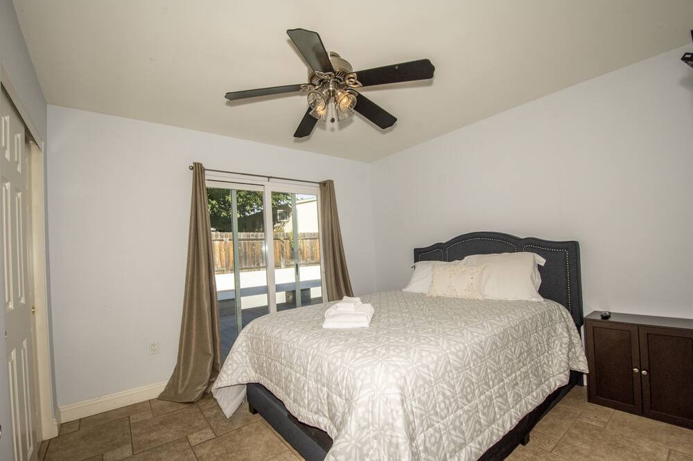Photo of Bedroom in College West