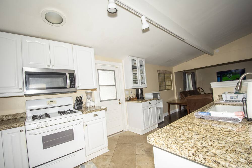 Photo of Kitchen in College West