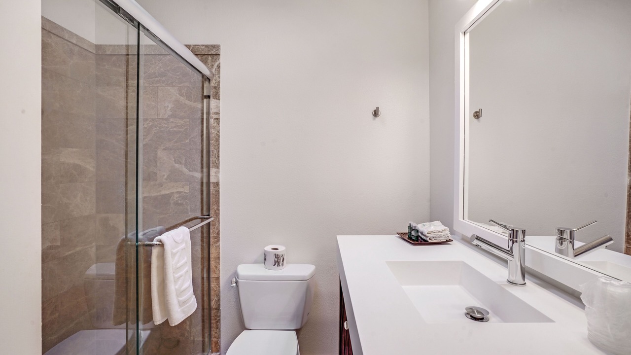 Photo of Bathroom in Warm Sands