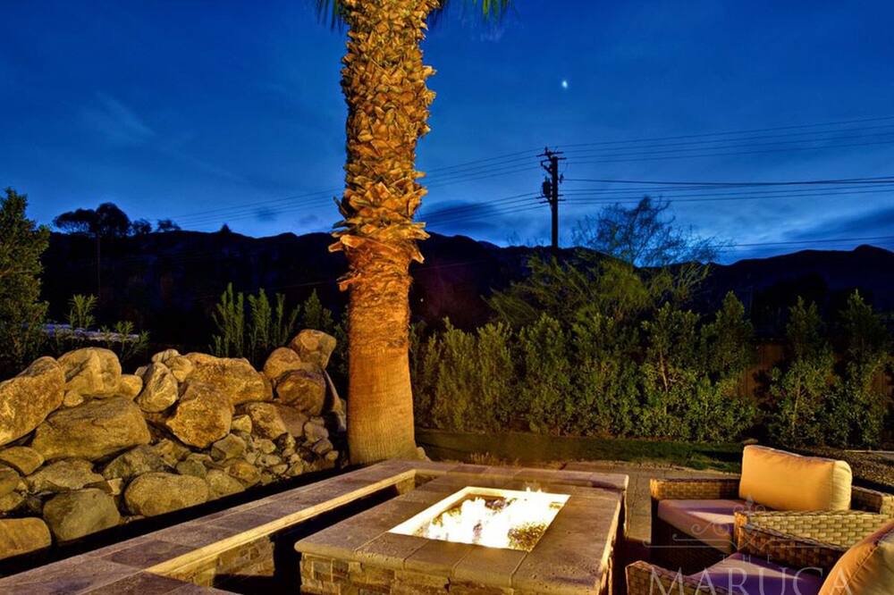 Photo of Patio Balcony in Little Tuscany