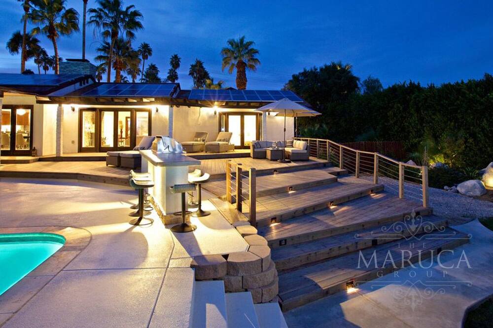 Photo of Outdoor in Little Tuscany