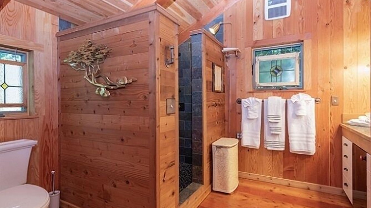 Photo of Bathroom in Sea Ranch