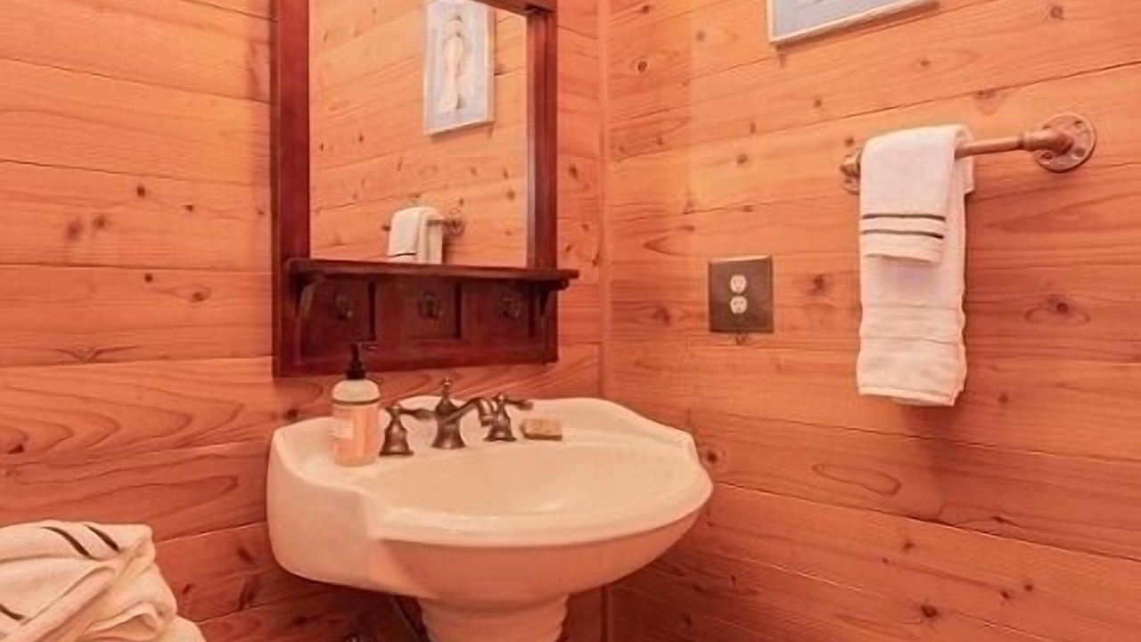 Photo of Bathroom in Sea Ranch