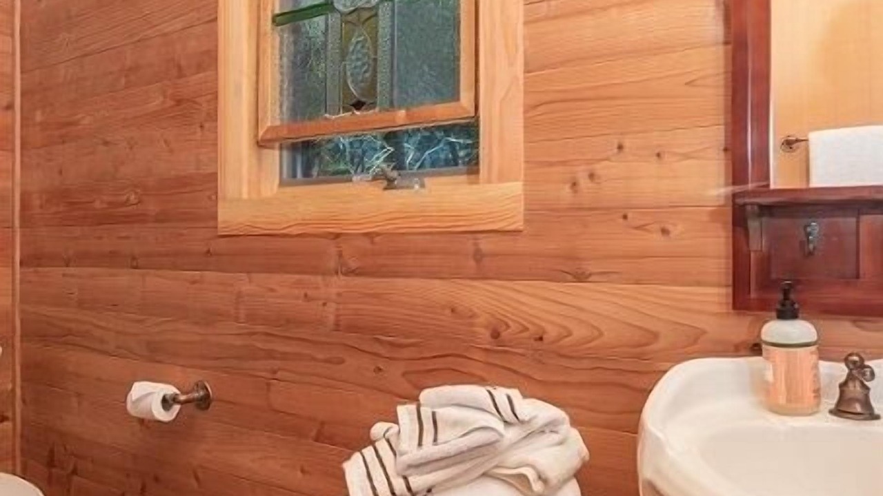 Photo of Bathroom in Sea Ranch