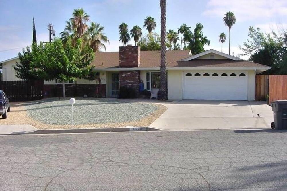 Photo of Others in East Hemet