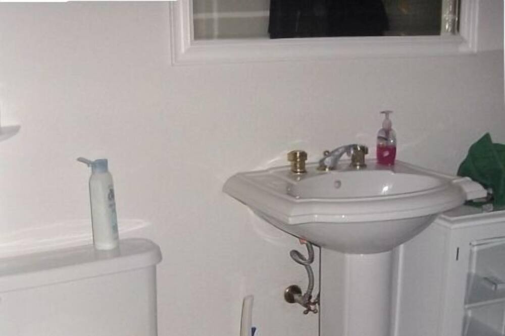 Photo of Bathroom in East Hemet
