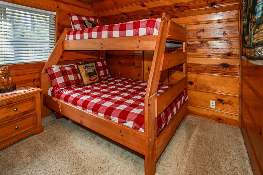 Photo of Bedroom in Moonridge