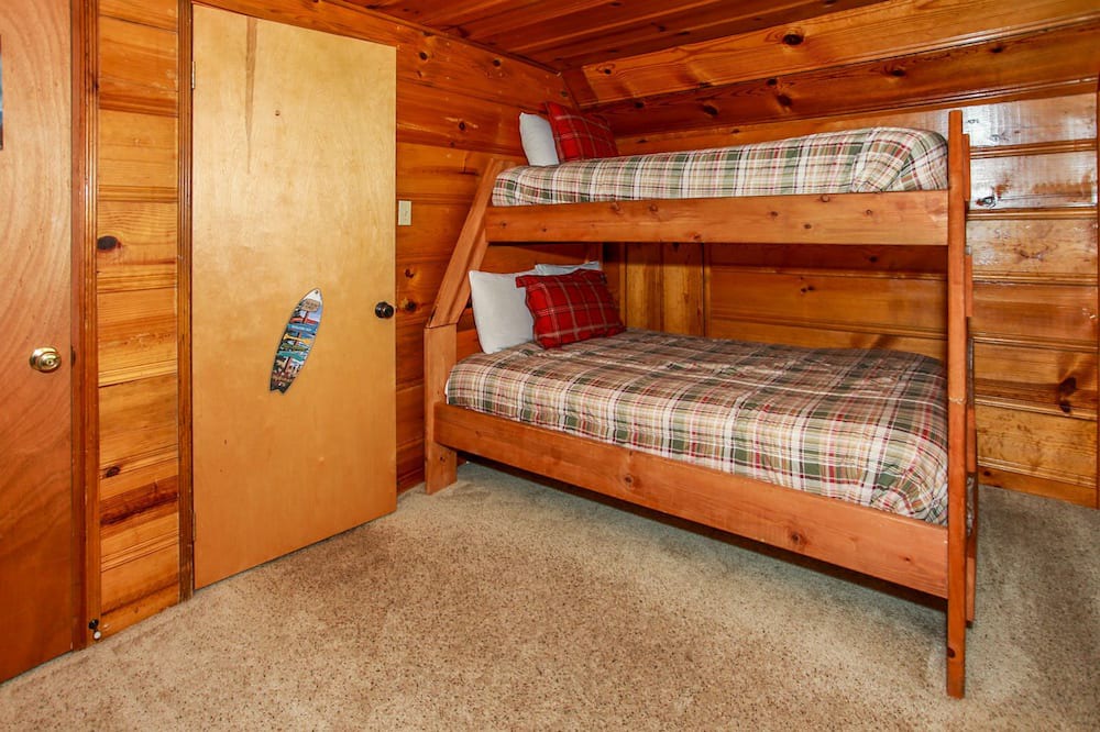 Photo of Bedroom in Moonridge