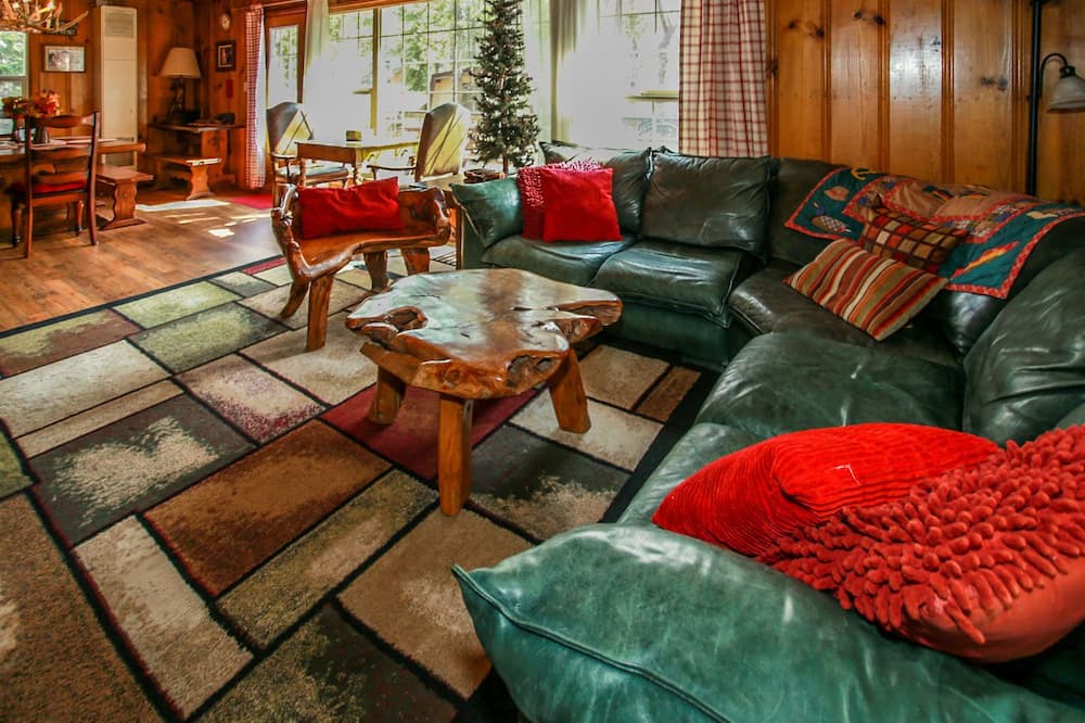 Photo of Livingroom in Moonridge