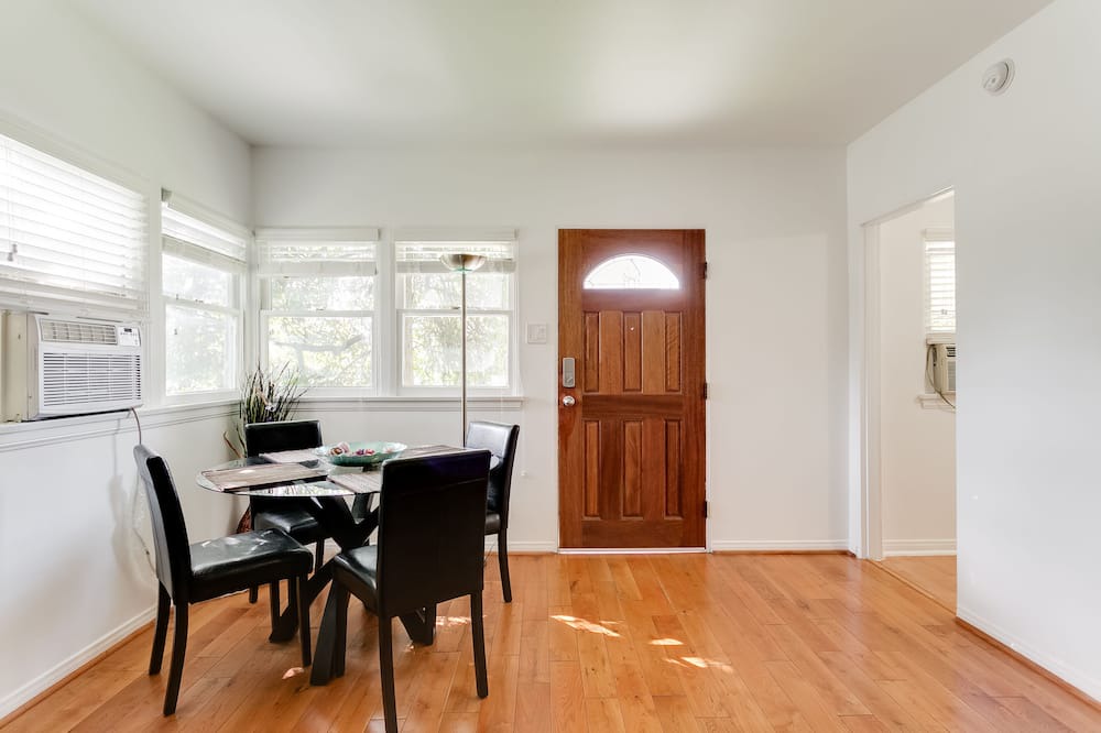 Photo of Kitchen in Valley Village