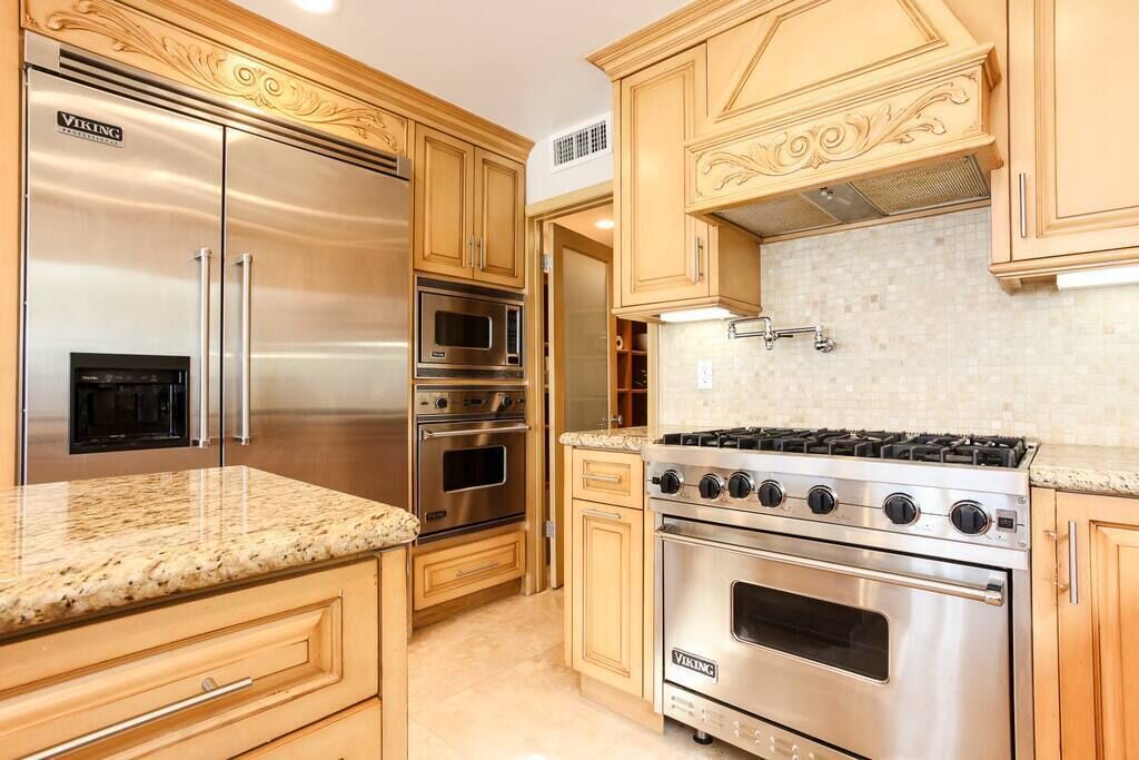 Photo of Kitchen in Marina Peninsula