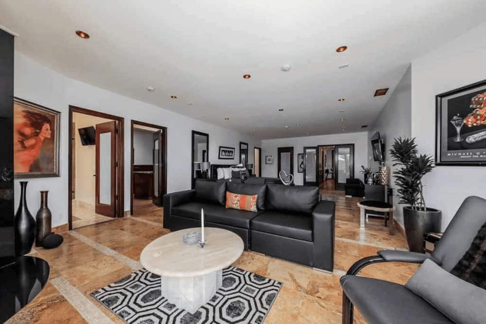 Photo of Livingroom in The Flats