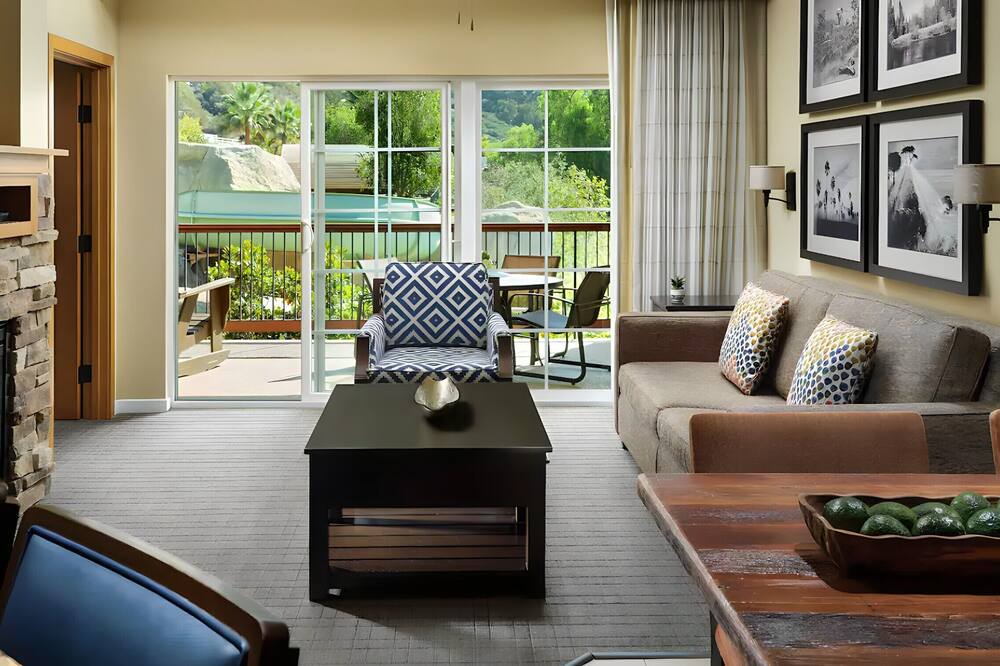 Photo of Livingroom in Lawrence Welk Resort Village