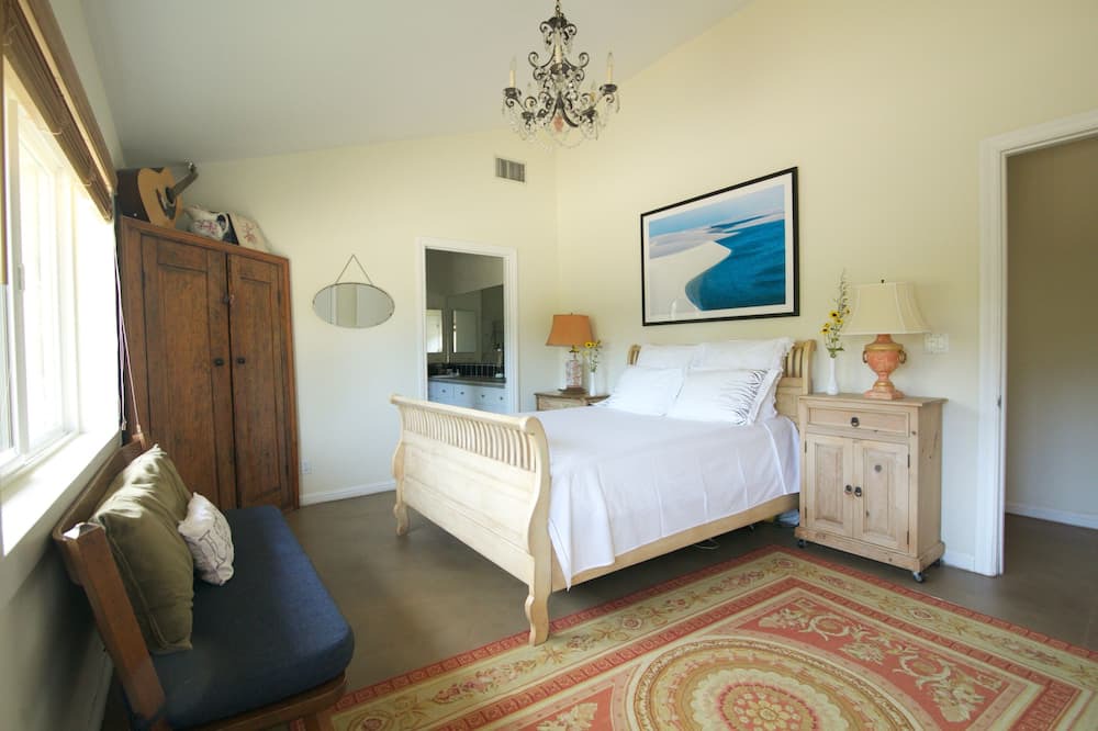 Photo of Bedroom in Old Topanga
