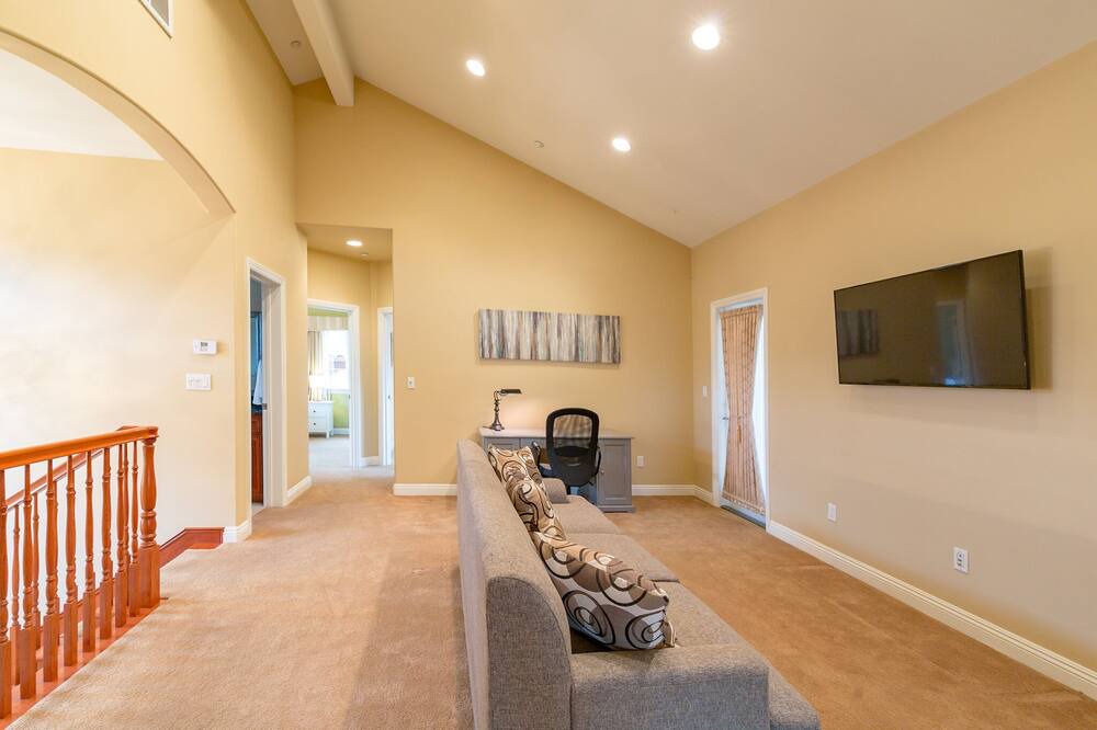 Photo of Bedroom in North Redondo