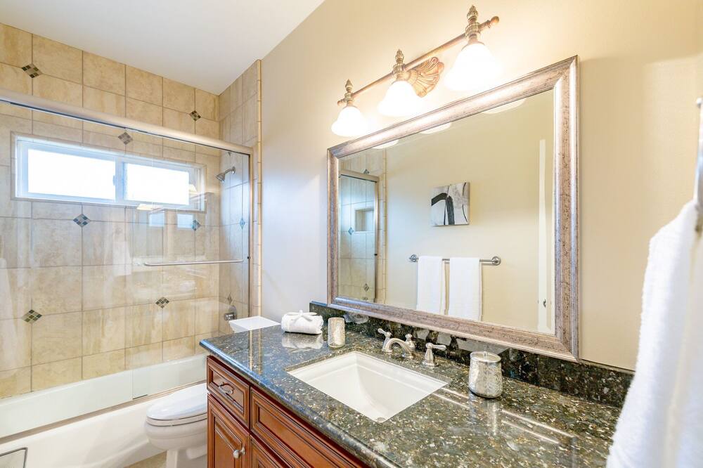 Photo of Bathroom in North Redondo