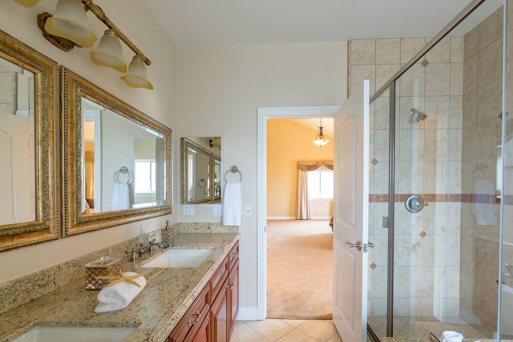 Photo of Bathroom in North Redondo