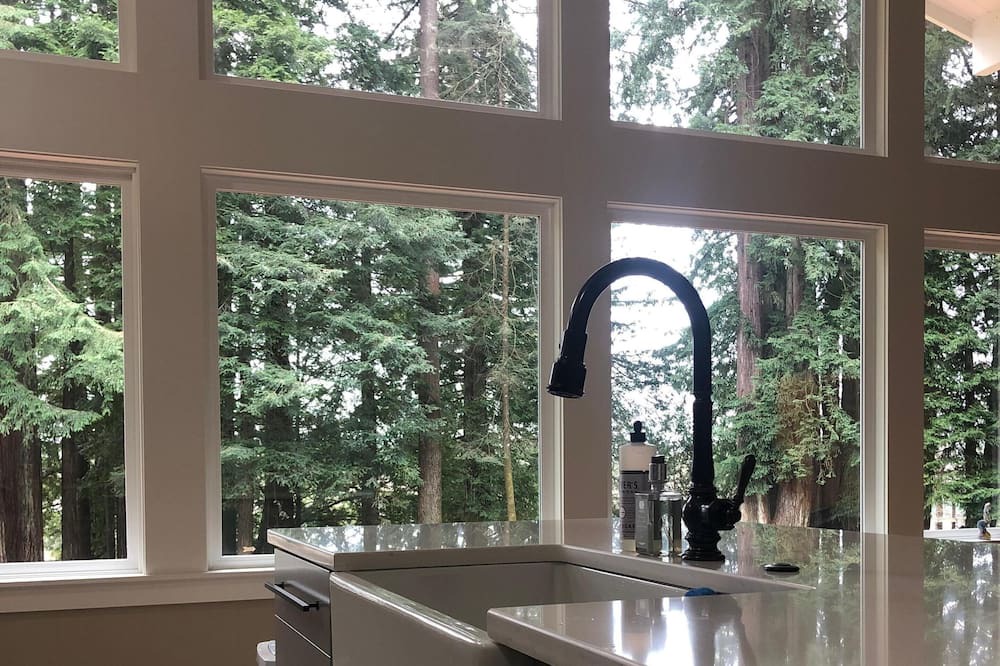 Photo of Kitchen in Crescent City