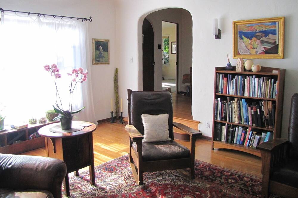 Photo of Bedroom in Elysian Heights