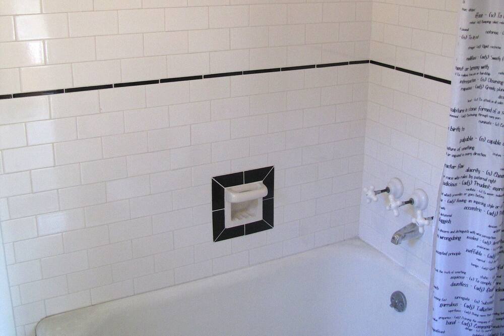 Photo of Bathroom in Elysian Heights