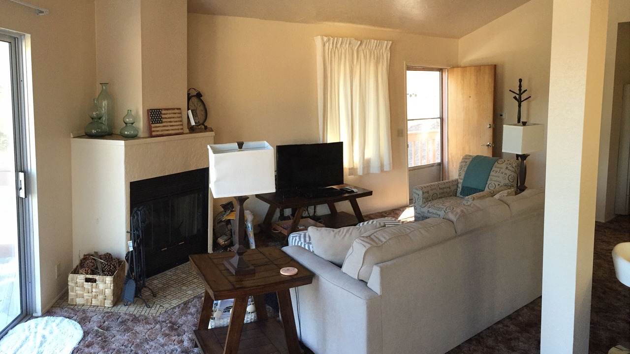 Photo of Livingroom in Wrightwood