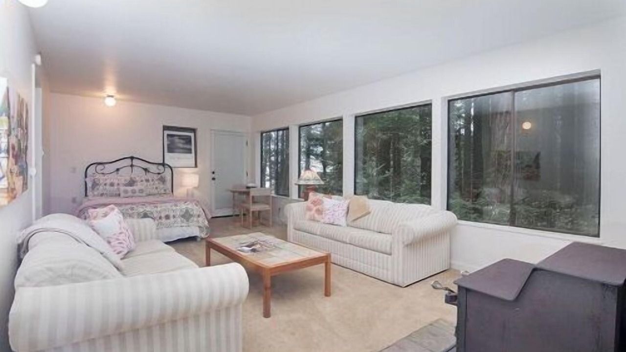 Photo of Livingroom in Sea Ranch