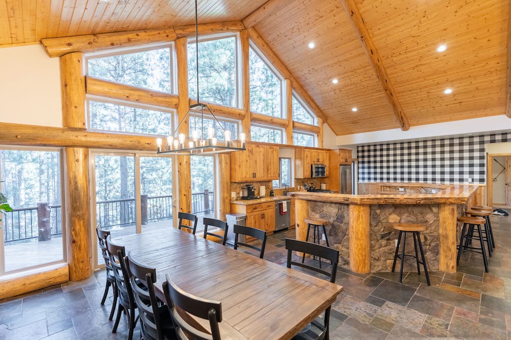 Photo of Kitchen in Evergreen Estates