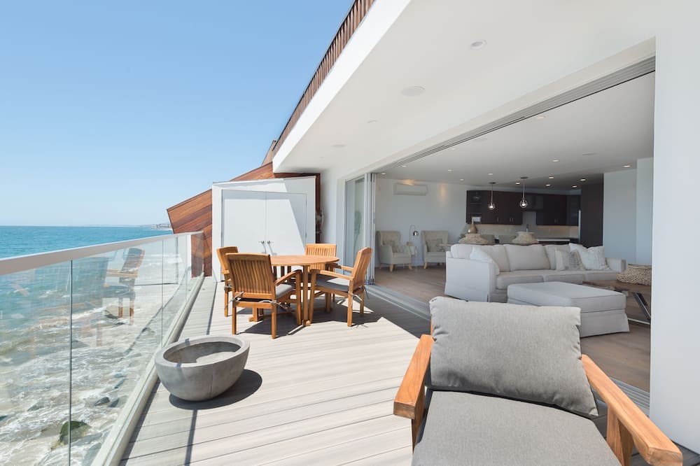Photo of Patio Balcony in Eastern Malibu