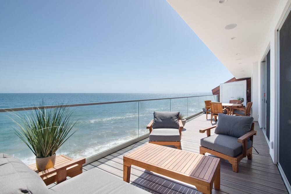 Photo of Patio Balcony in Eastern Malibu