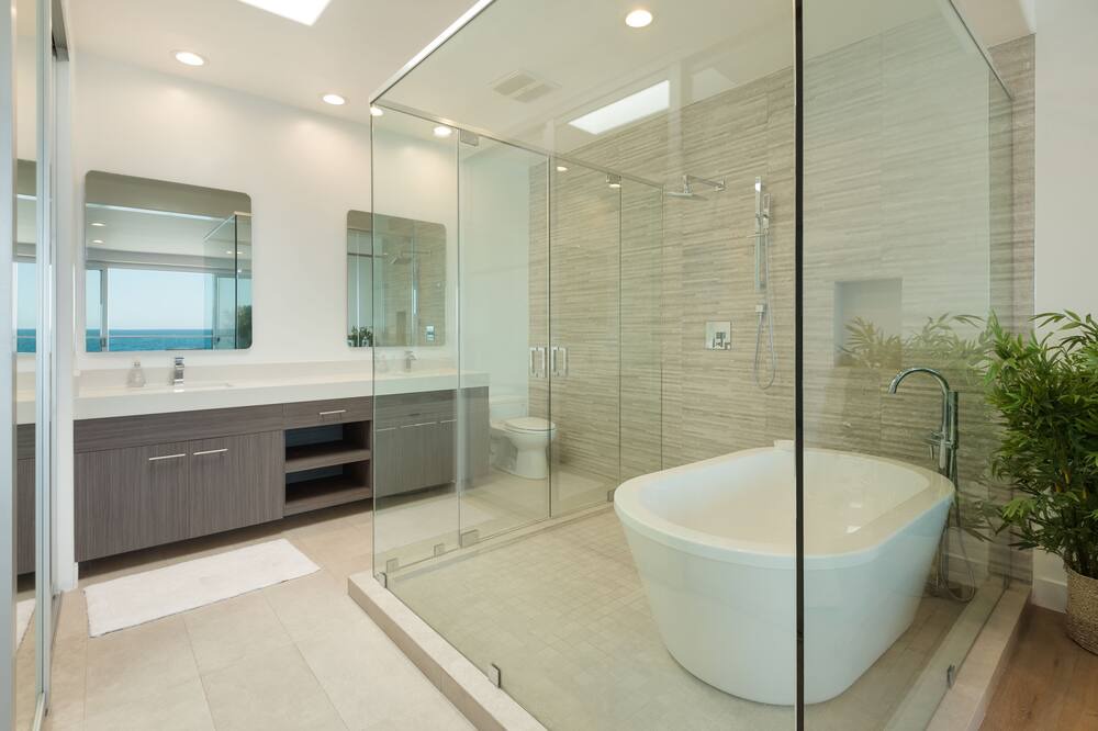 Photo of Bathroom in Eastern Malibu
