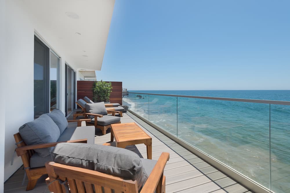 Photo of Patio Balcony in Eastern Malibu