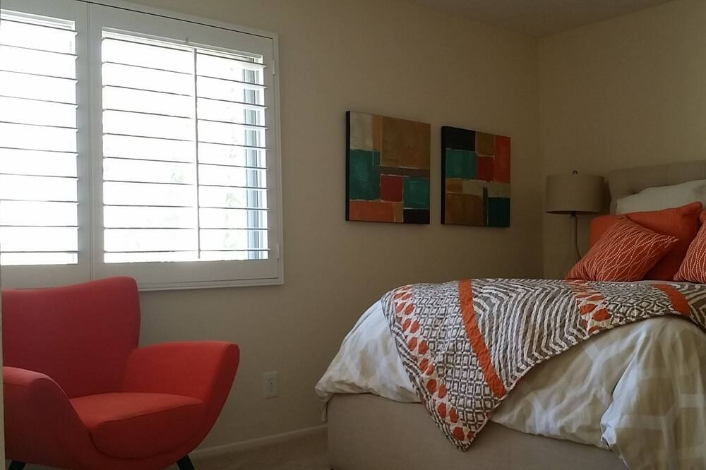 Photo of Bedroom in Palm Desert