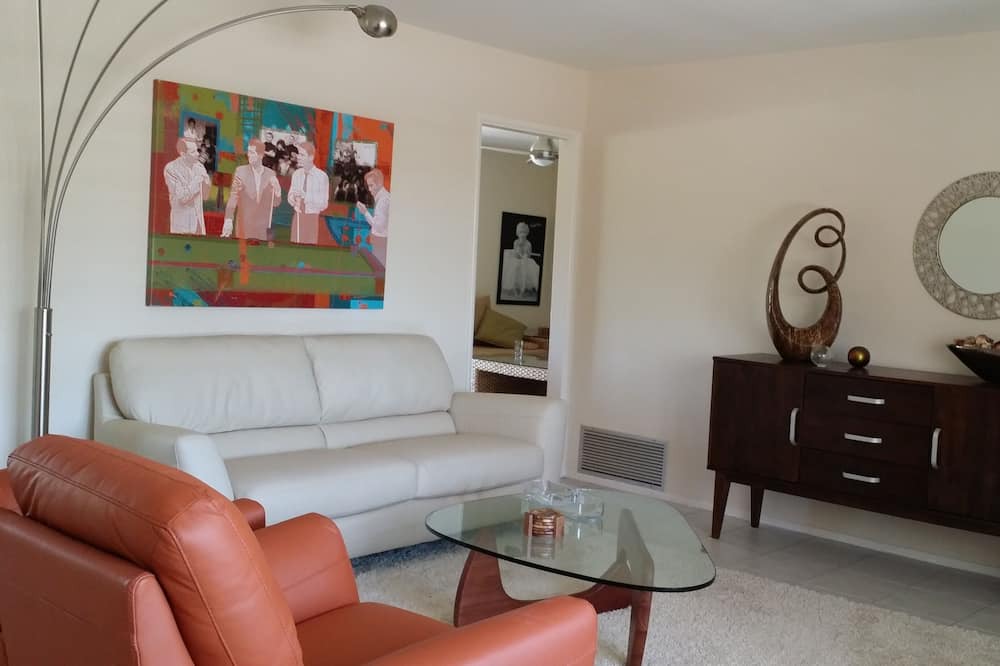 Photo of Bedroom in Palm Desert