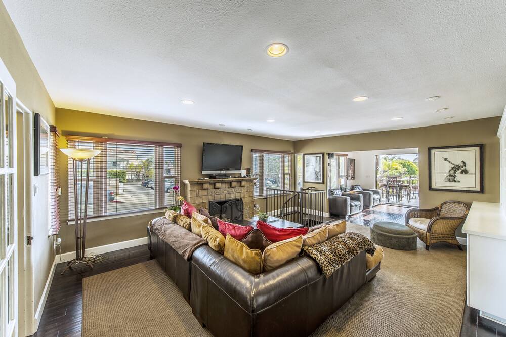 Photo of Livingroom in Hermosa Beach