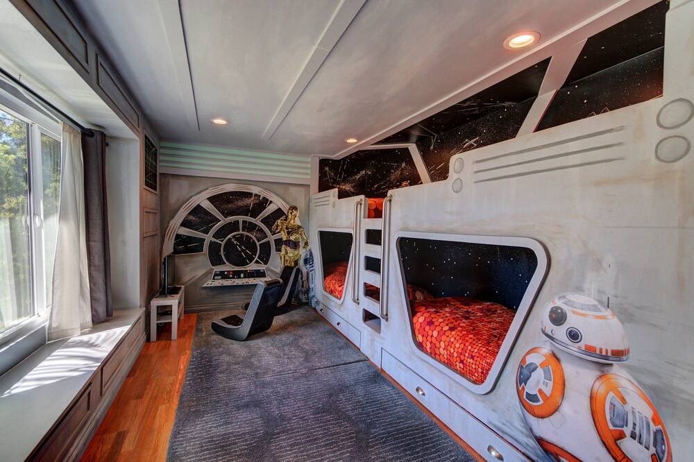Photo of Bedroom in Southeast Anaheim