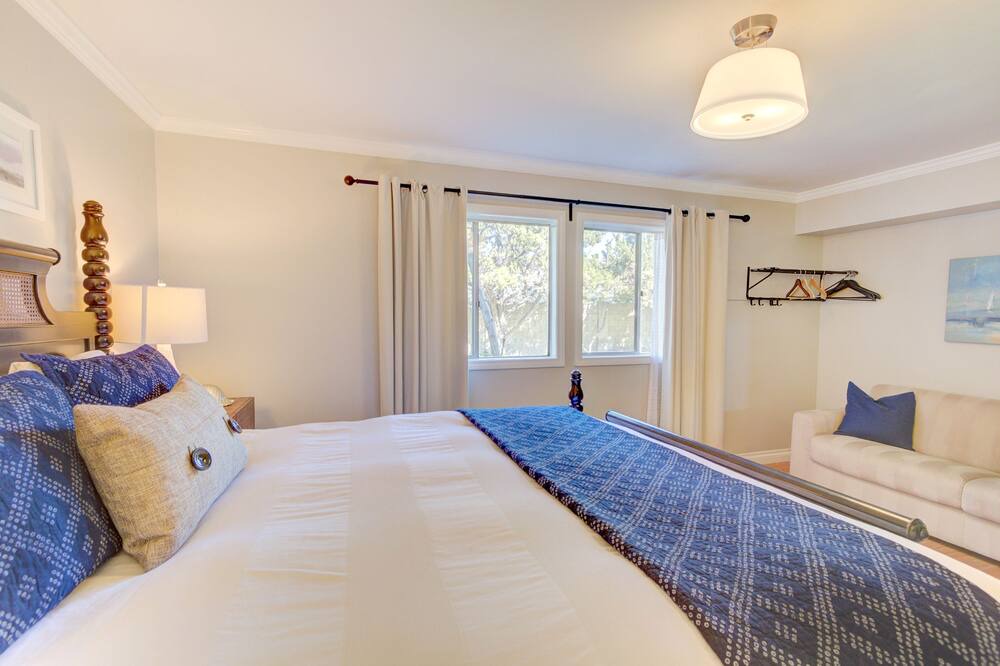 Photo of Bedroom in Southeast Anaheim
