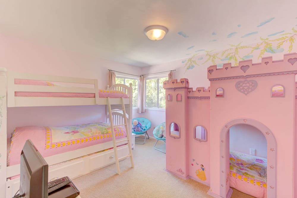 Photo of Bedroom in Southeast Anaheim